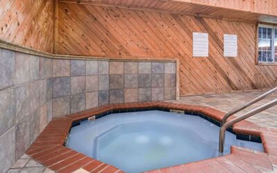 Neillsville WI Super 8 hot tub