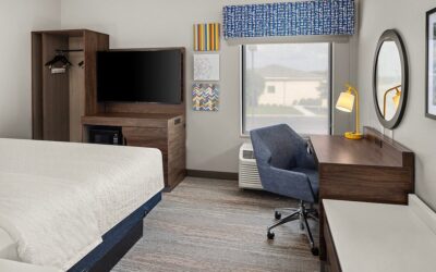 Fairmont MN Hampton Inn Guest Room 2